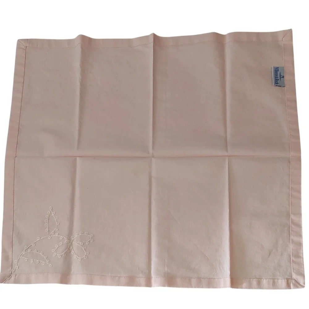 Villeroy and‎ Boch Embroidered Napkins Cotton Light Pink Peach Set of Four